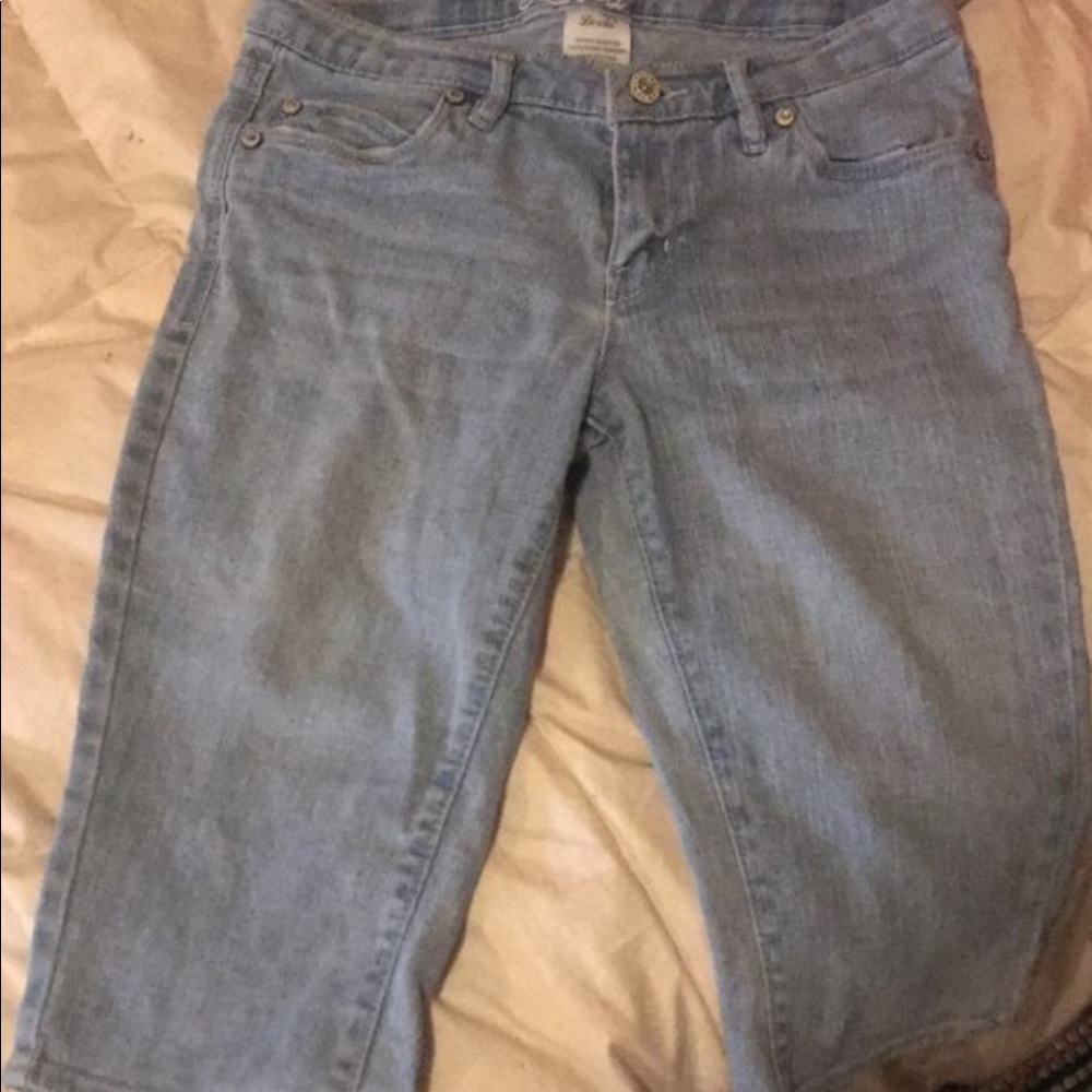 Levi’s - Picture 3 of 4
